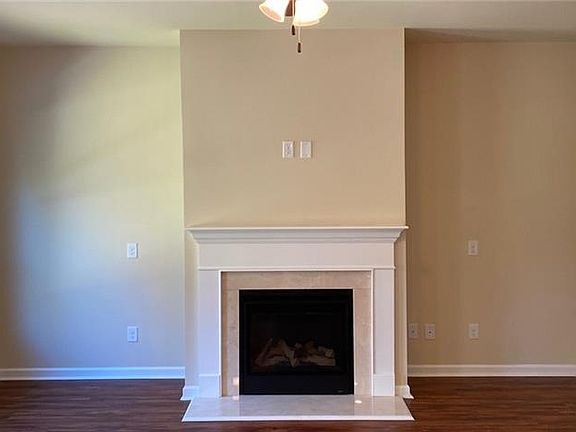5th image of 2434 Hanover Wood