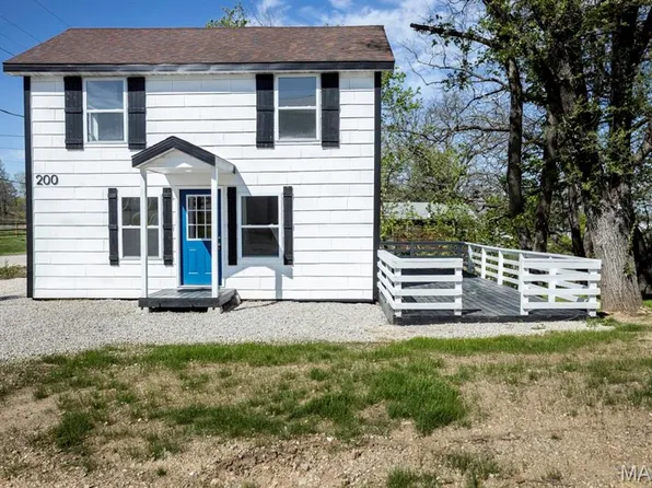 200 11th St, Crocker, MO 65452