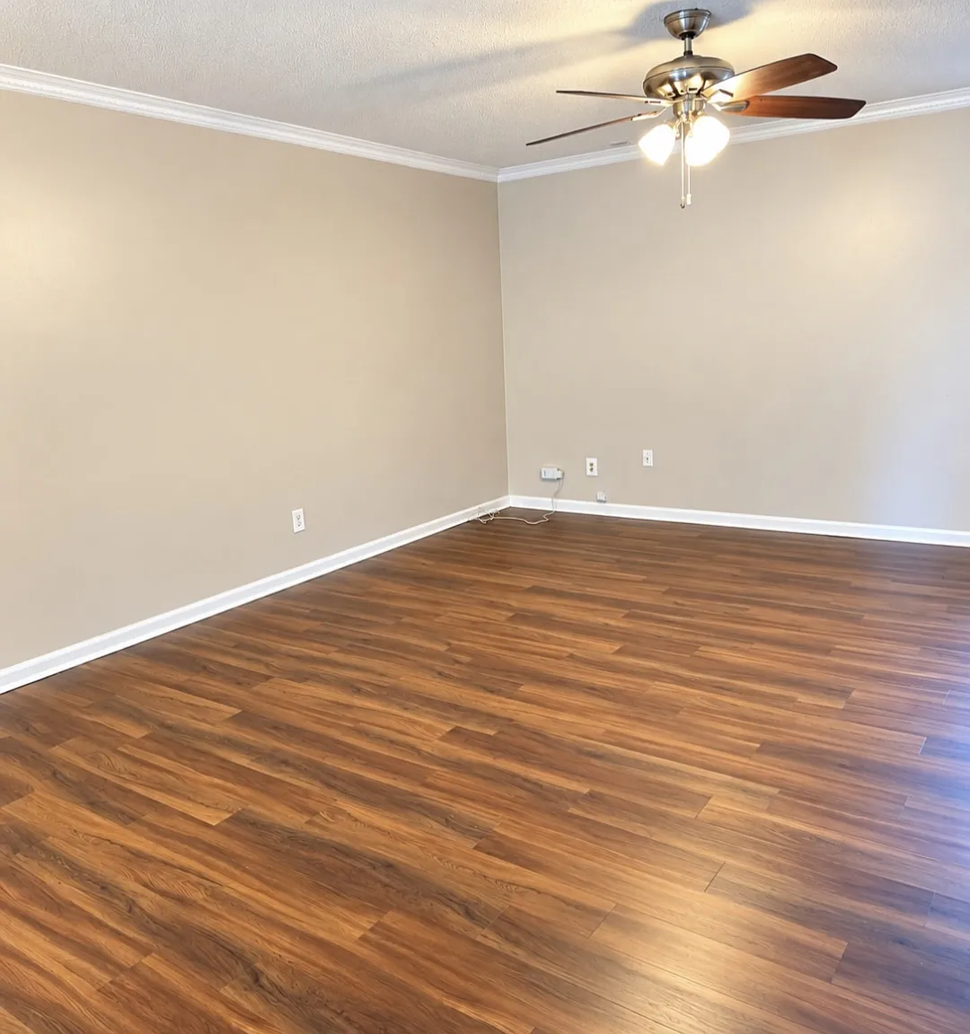 2 bed, 2.5 bath, 1274 sqft, $2,300 — Photo 2