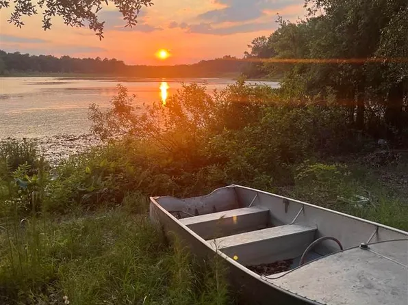 1040 Woodrow Rd, Bishopville, SC 29010