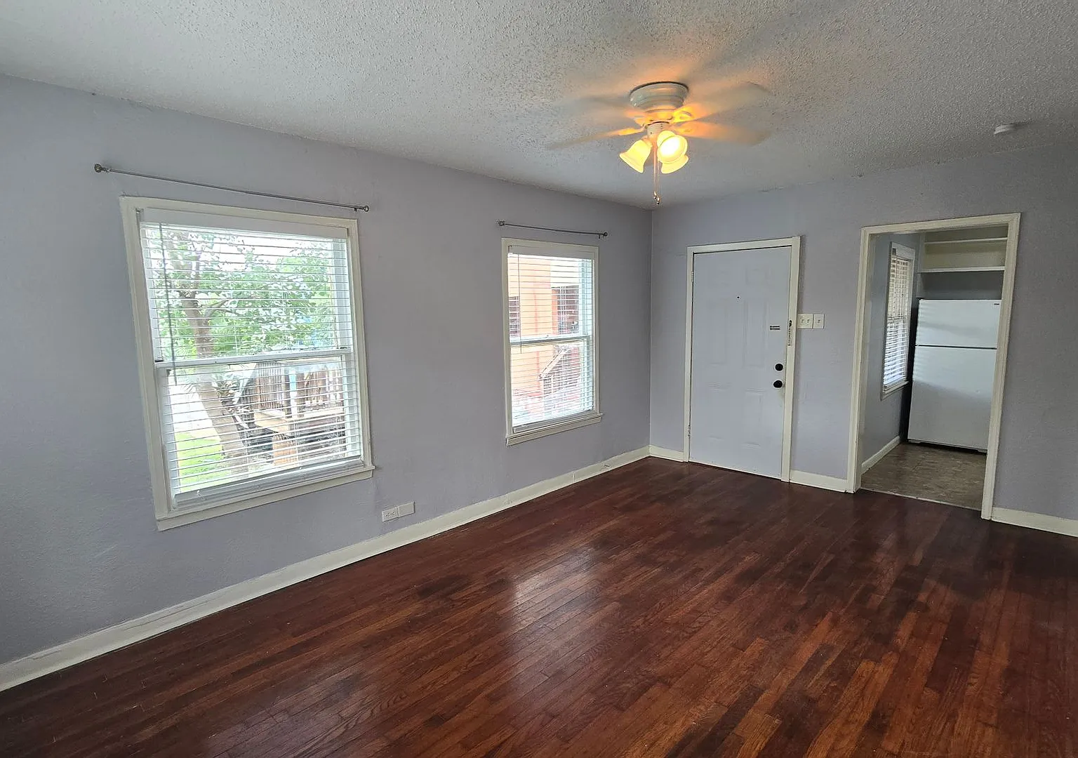 504 Elmhurst — Photo 4