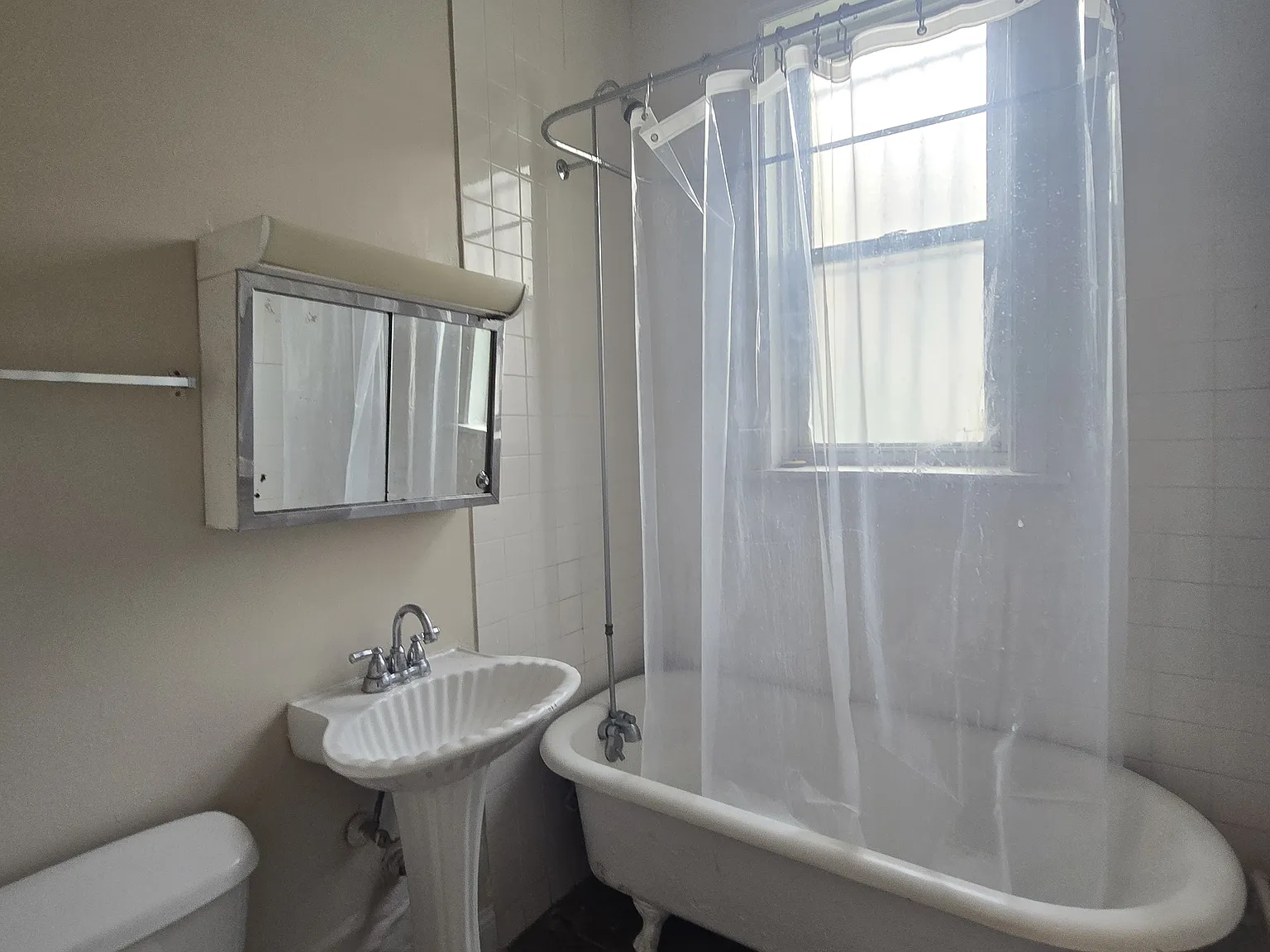Studio, 500 sqft, $1,350 — Photo 4