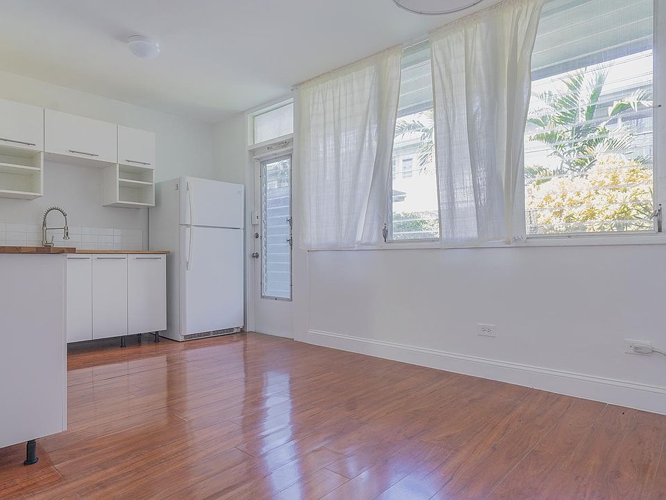 1st image of 1080 98th St