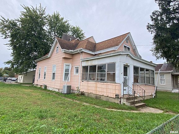 3rd image of 1702 W Antoinette St