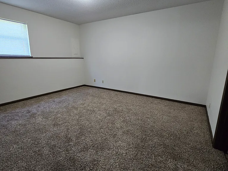 125 Albany Dr #C — Photo 7