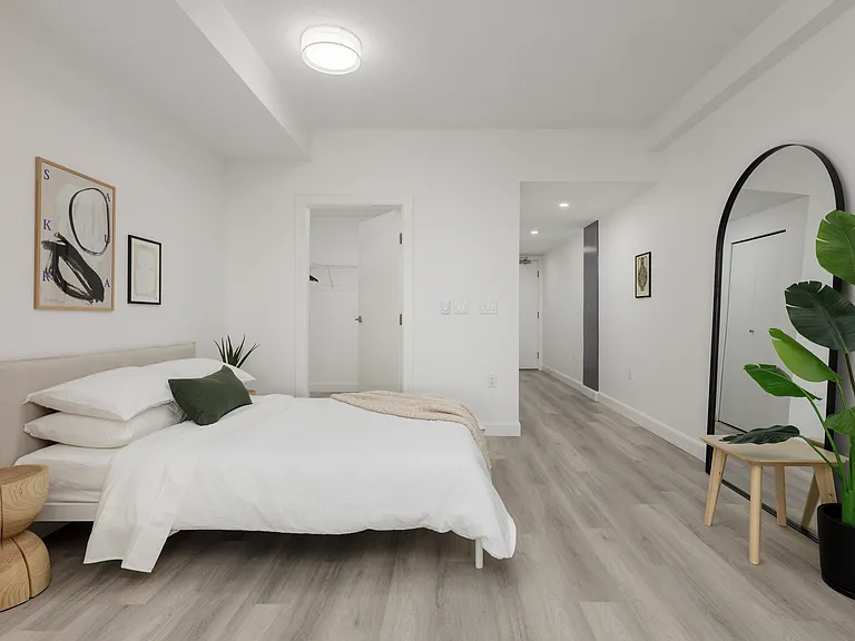 2511 Carolina St — Photo 18