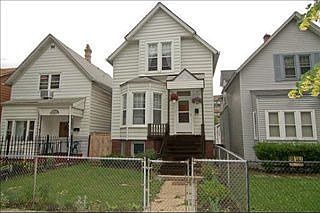 1st image of 3323 W Dickens Ave #1