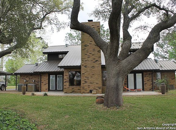 4th image of 1026 County Road 157