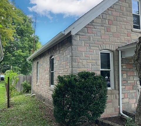 3rd image of 619 E 6th Ave