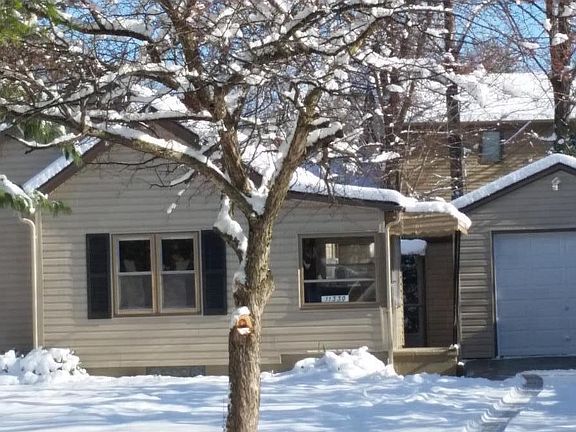 Clean, quaint home, 1928 build