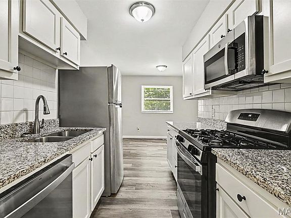 5th image of 11353 Birmingham Ct