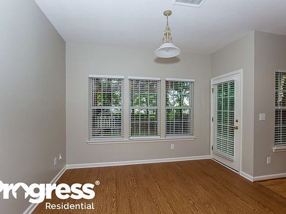 4th image of 5814 Branthurst Dr