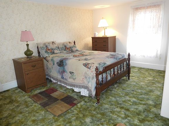 Large Bedroom