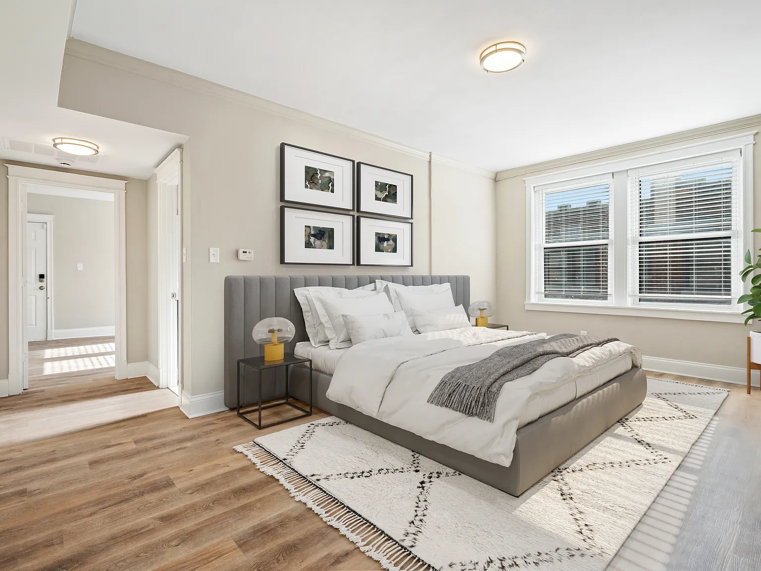 4368 Lindell Blvd — Photo 3