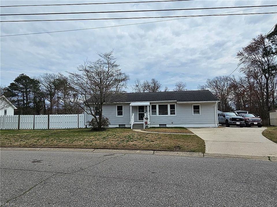 1st image of 1137 Leland Cir