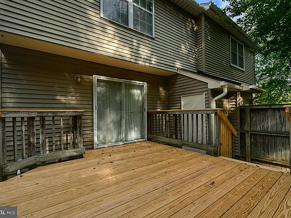 5th image of 1007 Wythe Ct NE