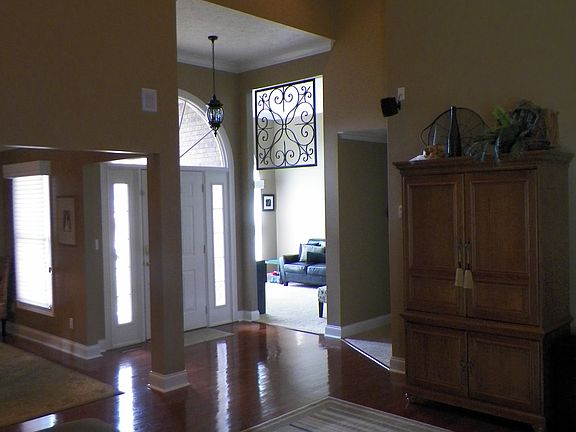 2nd image of 2600 Reinford Dr