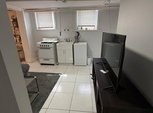 53 Carman St #1B, New Brunswick, NJ 08901