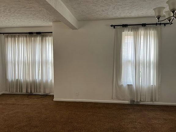 4th image of 3533 N Gladstone Ave