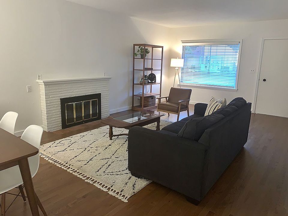 2nd image of 207 McKenzie Ave SE