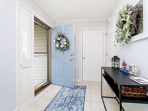 4th image of 7029 Sea Oats Ln