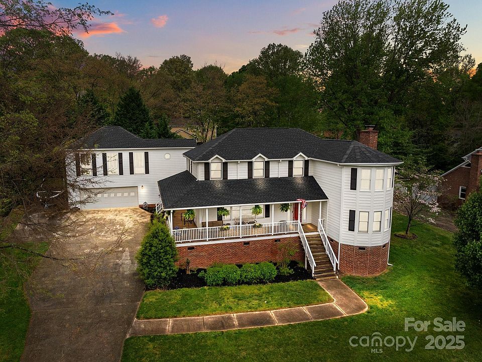 1st image of 16421 Breckshire Dr