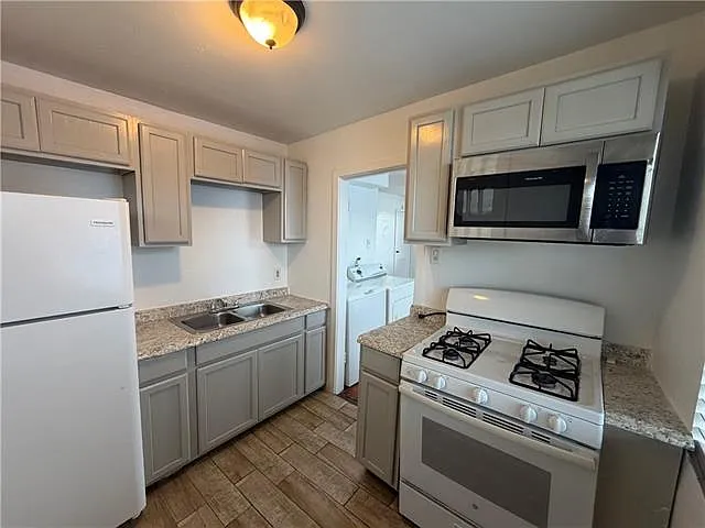6235 Curie St — Photo 5