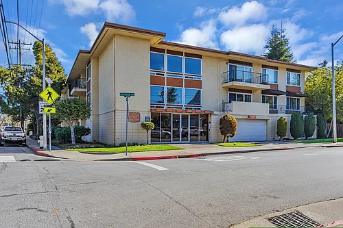 342 Highland Ave #301 Photo 1