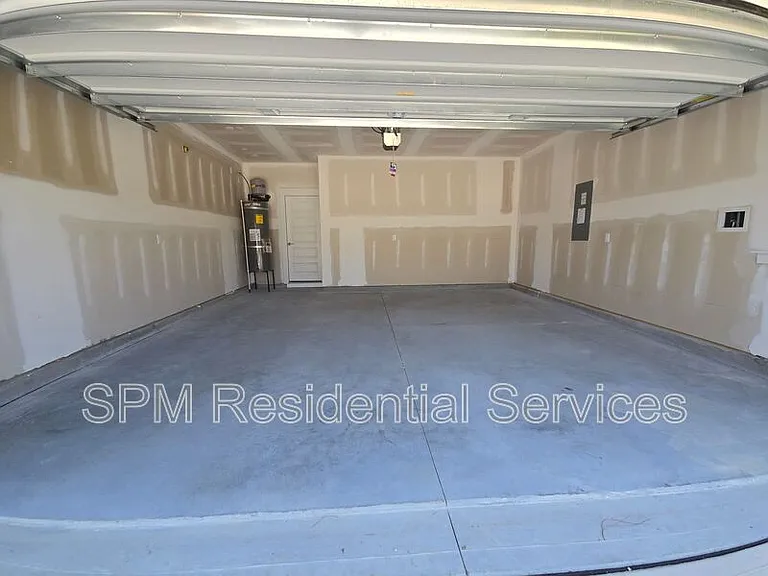2235 Sweetspire St — Photo 18