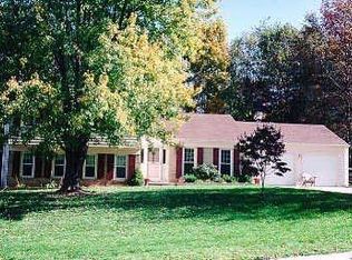 16823 Camberford St, Rockville, MD 20855
