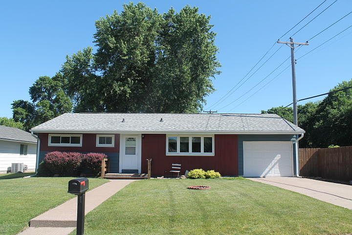 1st image of 2751 Glendale Ave