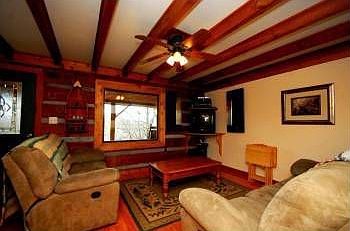 2nd image of 466 Higgins Ln