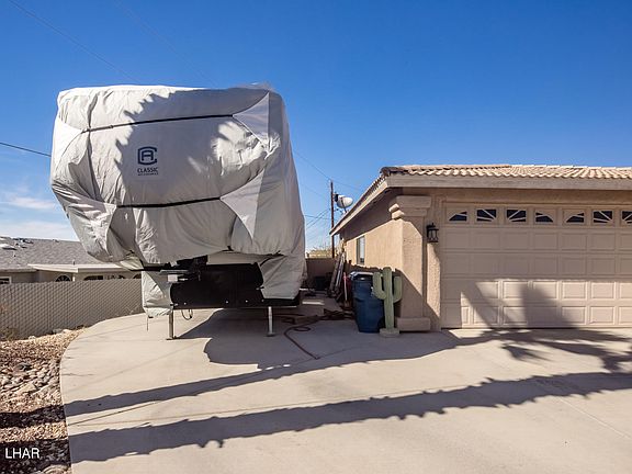 2nd image of 3155 Choctaw Dr