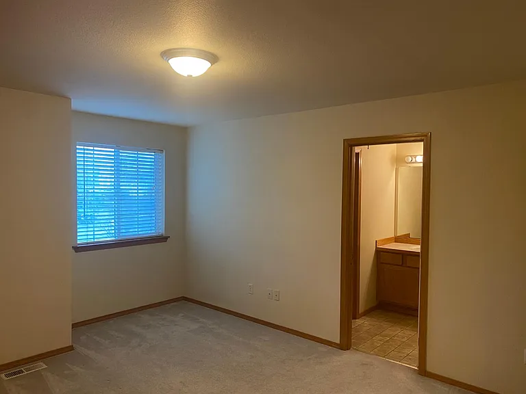 2213 188th Pl SW — Photo 10