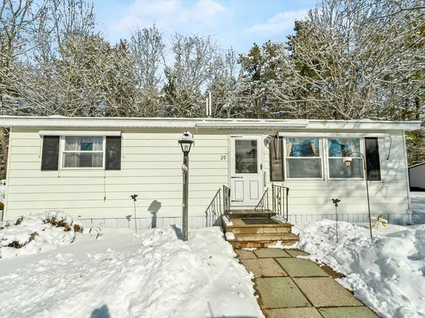 20 Fairfield Drive, Concord, NH 03301