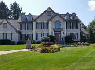 4840 Arbour Green Dr, Akron, OH