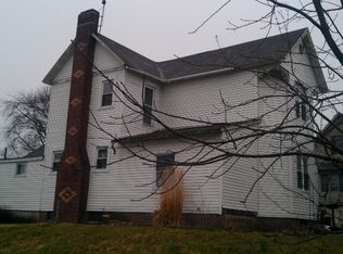 309 E B St, Wellston, OH 45692