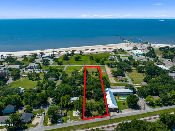 519 16th St #1, Gulfport, MS 39507