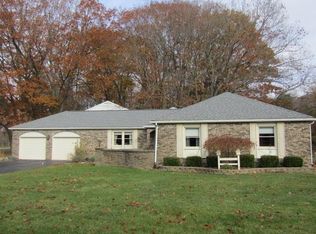 2215 Sunset Dr, Owosso, MI 48867