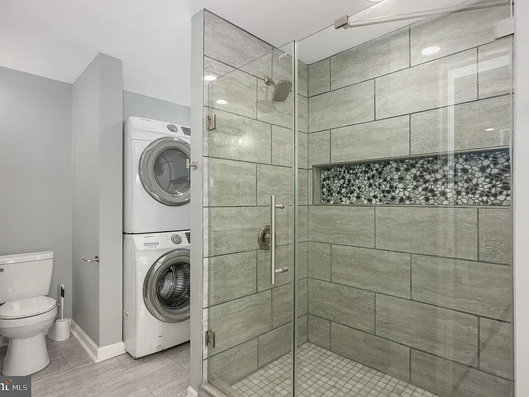 4616 Curtis Ave #B — Photo 12