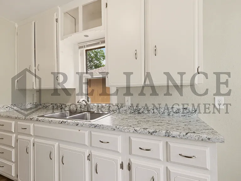 1836 S Gold St — Photo 19