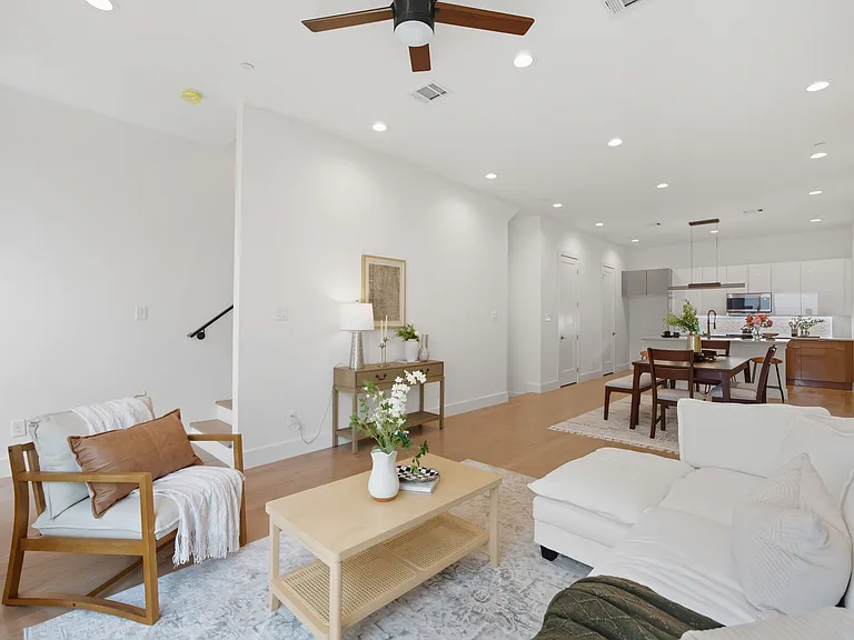 4517 Munger Ave #101 — Photo 24