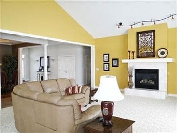 3rd image of 4465 Lakeview Glen Dr