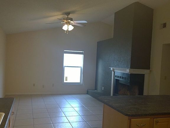 5th image of 2727 Sedgefield Ave