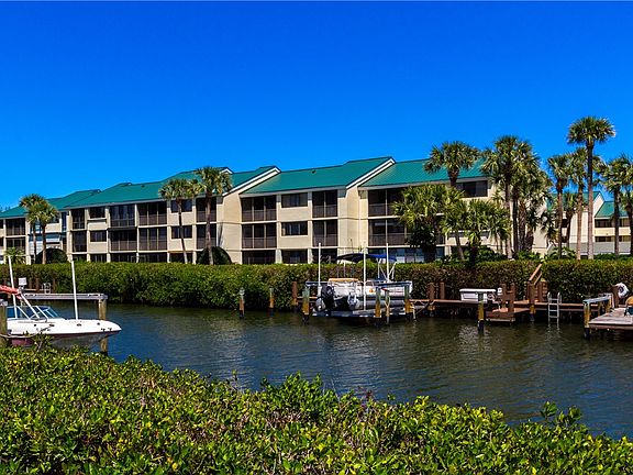 2nd image of 1845 Tarpon Ln APT G101