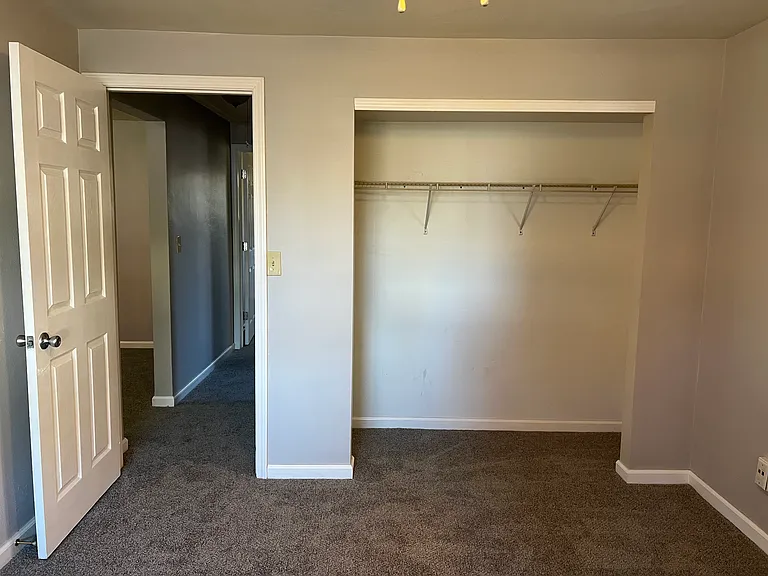 1608 Briedweng Ave — Photo 14