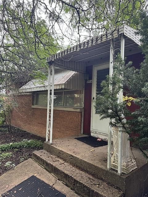 2nd image of 5404 N 107th STREET