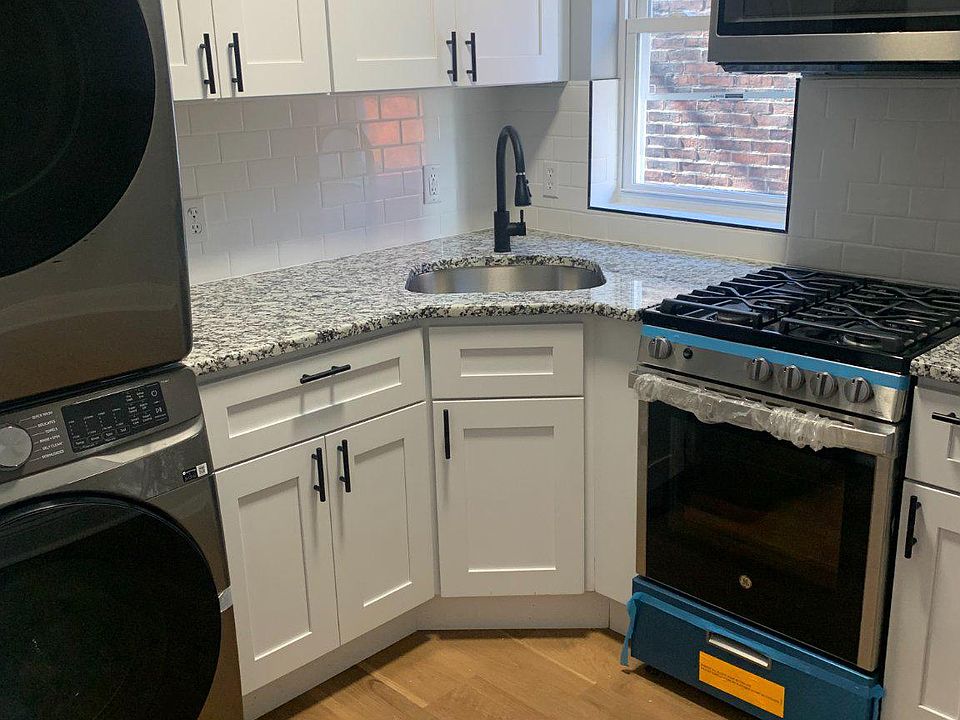 1st image of 5246 Jefferson St #2