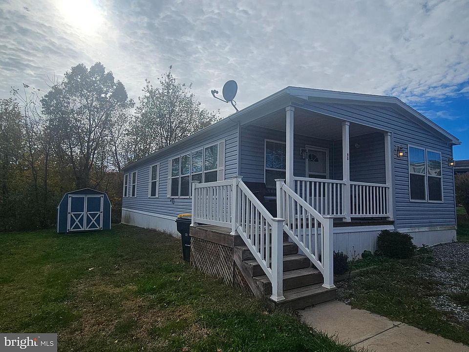 1st image of 98 Erica Cir