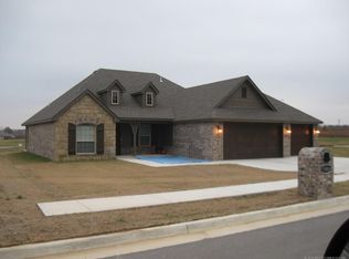 25244 Stonebridge Pkwy, Claremore, OK 74019
